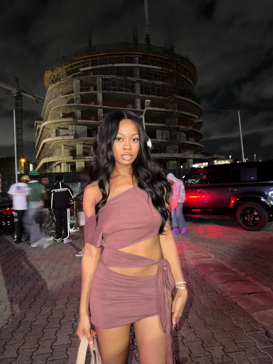 NigerianPrincess tweet media