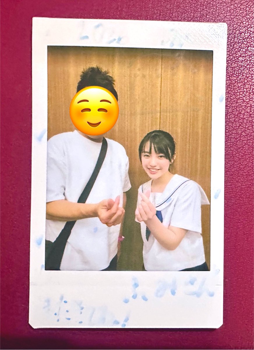 かわいく撮ってくれてありがとうございます😊🩵チェキのインクがうすく