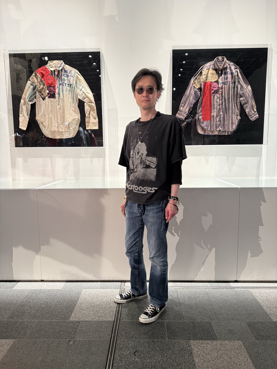 ICHIROW1669's tweet photo. 表参道ヒルズにてinception （1976）
とても興味深い展示物ばかりでした🇬🇧 https://t.co/2ail5VO2WJ