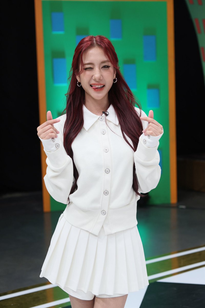 4EVE_Official tweet media