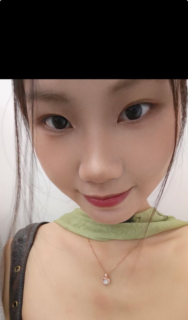 你昨晚很一般 tweet media