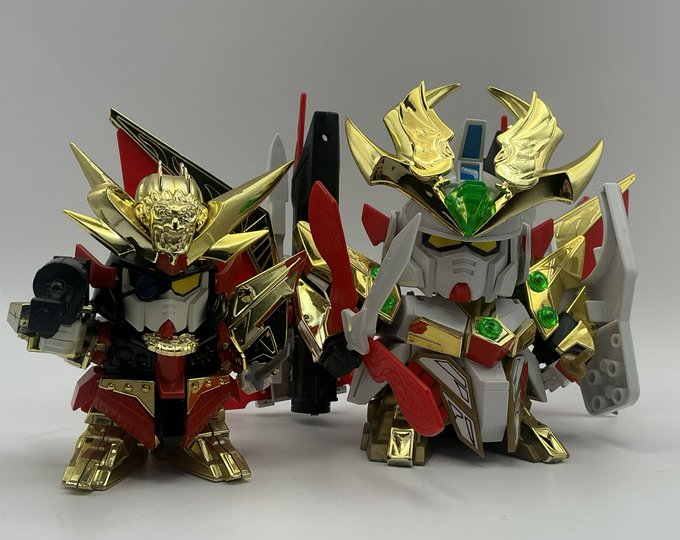 旧元祖SD三代目大将軍と隠密副将軍
鳳凰形態に乗せるのはやっぱり彼しかいないでしょう 