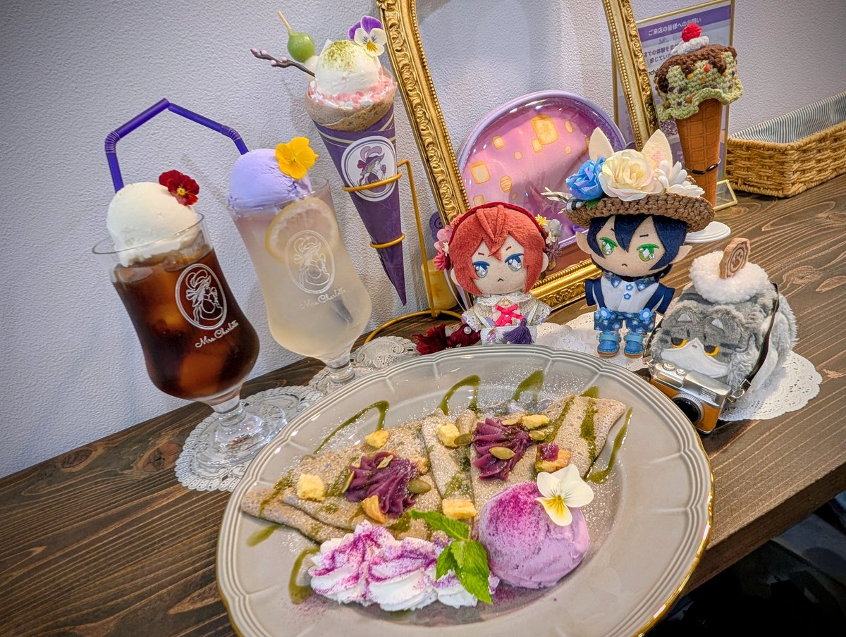 おしゃれなカフェ🪻アイス好きな人間じゃないけどどれも(さくら、ラベンダー、ココナッツ、紫芋)美味しかった…アイスのためリピありだわ😳😳😳