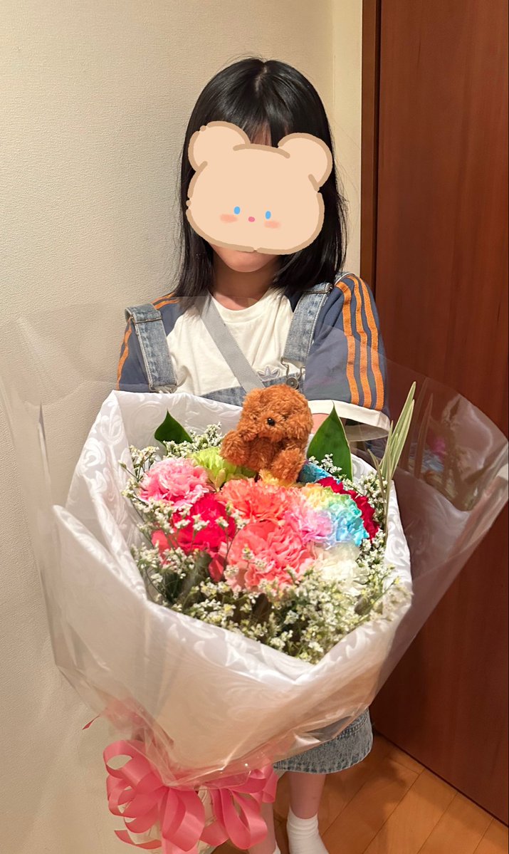 色とりどり✨ルナちゃんみたいな わんちゃん付いてかわいいですねฅ