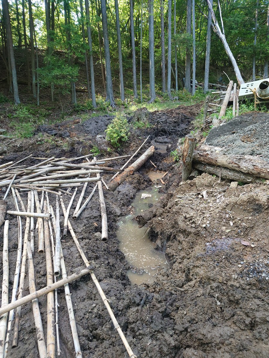 弾丸 (恵那、KUBOHARA野営CAMPFIELD)🏕️🚧 tweet media
