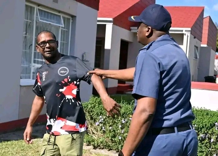DeevhahD's tweet photo. @Abramjee Are we about to hear new name comparison of the stalwarts "overall"
Maybe Gandhi or Kathrada this time around ๐ค
#PKTT
#Mkhwanazi
#SundayTwitter https://t.co/6j07itc733