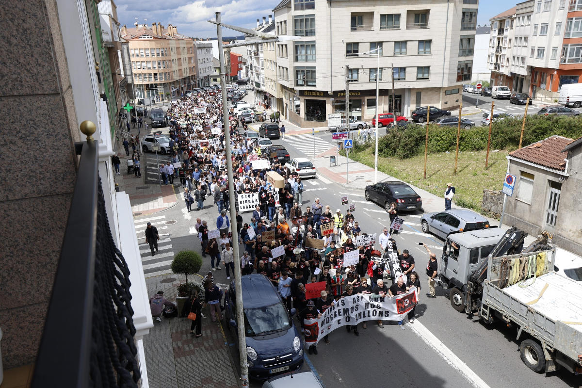 NosDiario's tweet photo. 🛑A comarca de Bergantiños saíu á rúa contra a planta de biogás de Soandres: "Ese proxecto é un desastre"

🚶3.000 persoas participaron na manifestación de hoxe na Laracha https://t.co/vdvNY2RBt5 https://t.co/urVeqNFdag