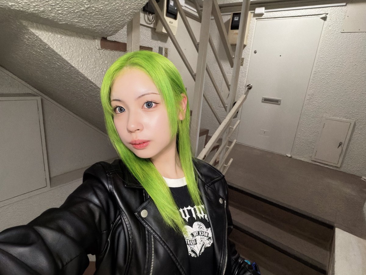 鹿尾菜あい tweet media