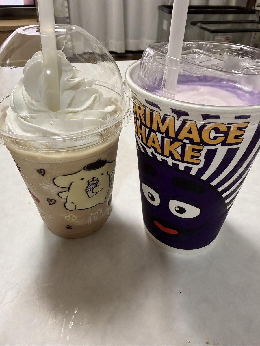 t121_w75's tweet photo. マックシェイク美味し〜🫐🥹✨ https://t.co/oSZUGlQS83