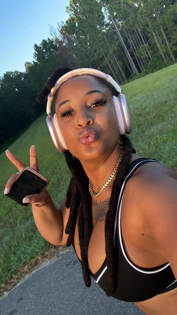 Danielle jenkins tweet media