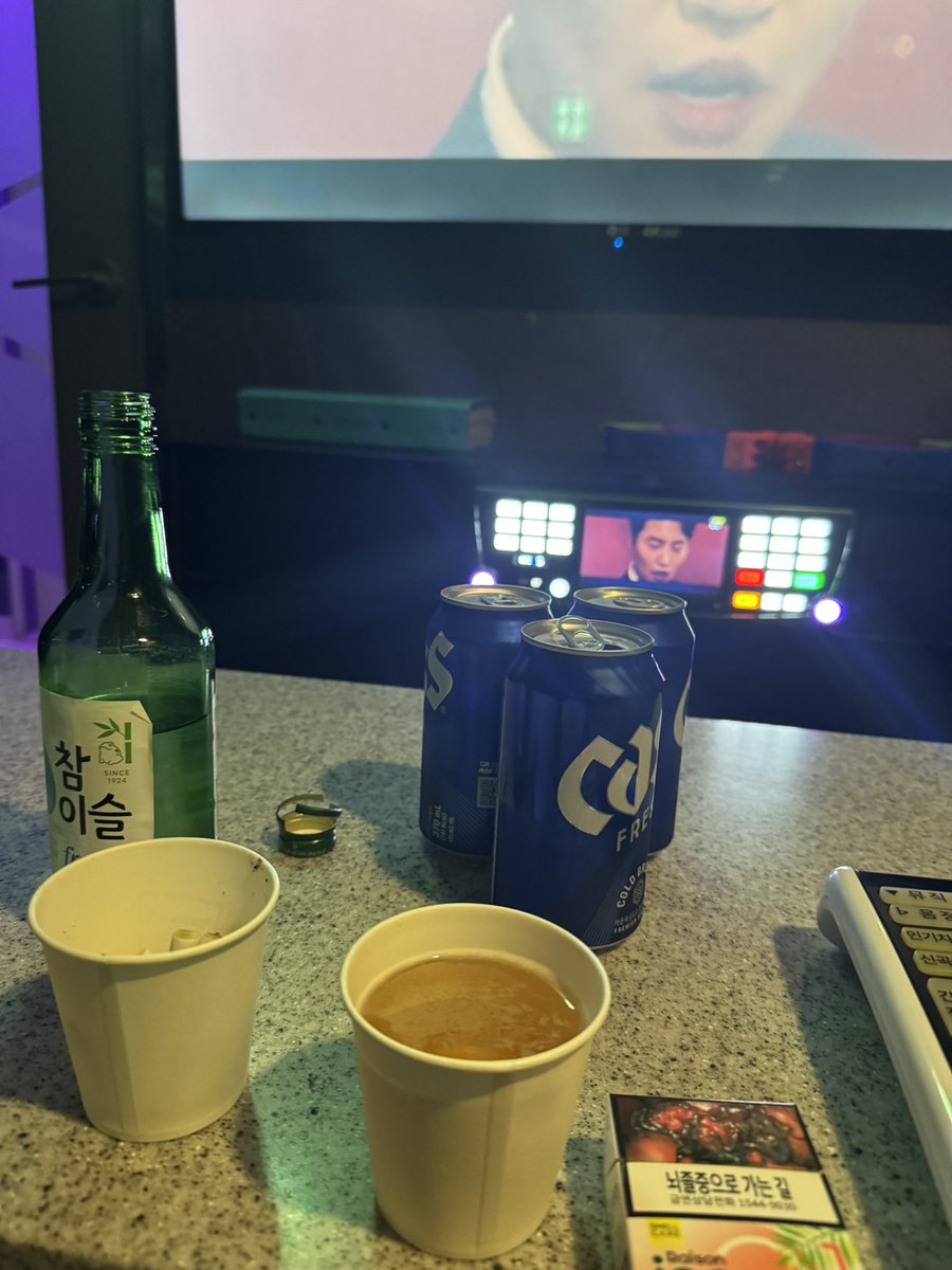 냐아 tweet media