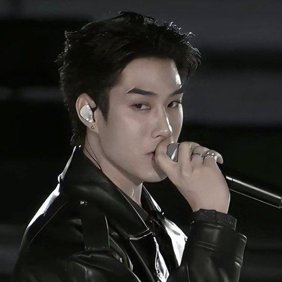 บัตตวย.݁ ˖Ი𐑼⋆ tweet media