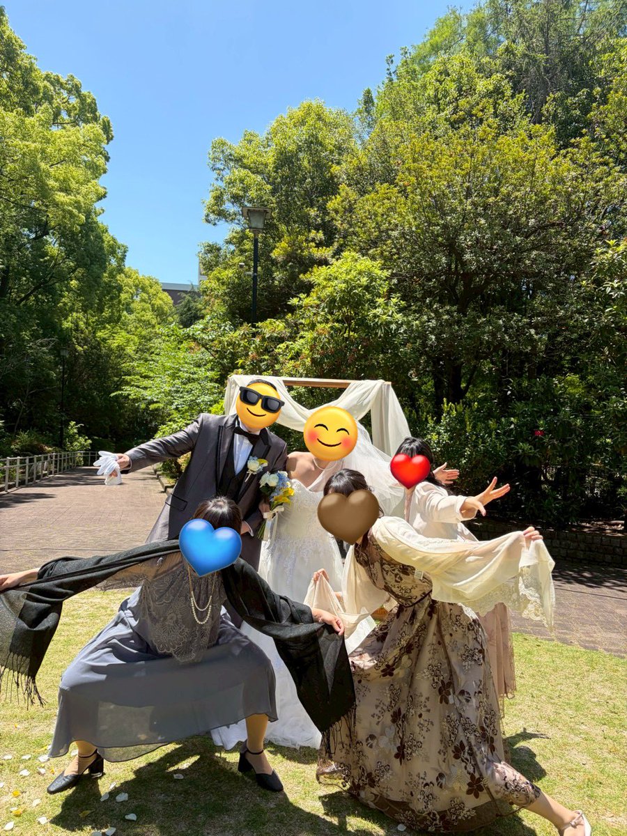 るら tweet media