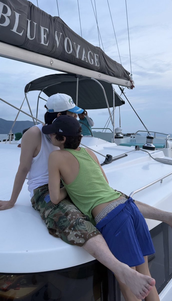 naam_chon's tweet photo. มึง คือมันเกินที่จะรับไหว อันนี้กุต้องชงว่าไงวะ กุยังต้องชงอีกหรอออฟกัน 😭😭😭😭 https://t.co/4Qo5ixqJu3