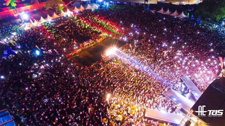 Wills_wa_RayG's tweet photo. It was a such day like this 10th May 2024 when The lion Vocalist Ugandan Music @Ray_G_official Break record in Uganda ๐บ๐ฌ at lugogo cricket oval with concert,we are proud of him our international artist #exploreuganda #rayg @BeckieRebecca2 @joshowambarara @KwikirizaNova https://t.co/ojHoB7zrqh