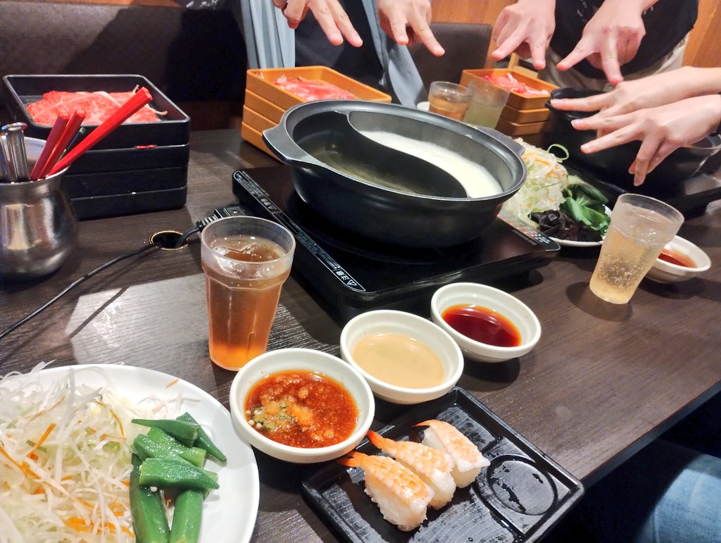 しゃぶしゃぶ×
肉茹で○