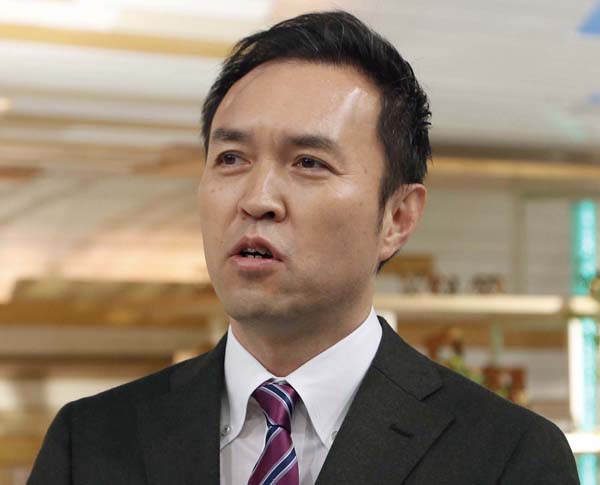 【辺野古転覆事件報道時】
コメンテーター『今の段階では何か言うのは差し控えたい』

【福島スクールバス事故報道時】
コメンテーター『何のために2種免許があるんですか！？』

同一人物説が浮上しています。