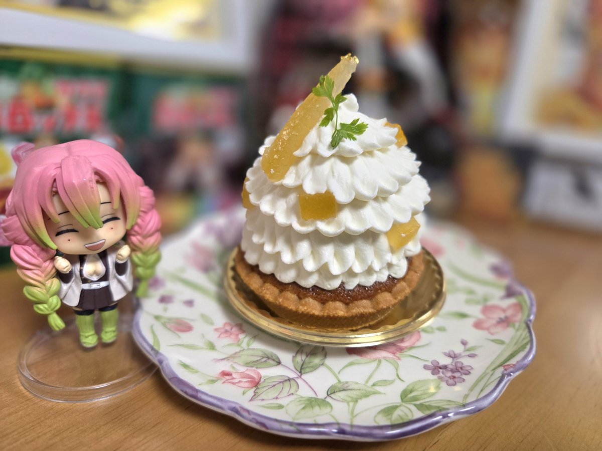 煉獄杏子　ライラック　カルベェティエム　ブルームーン♪ 🍡煉獄さん！この｢けえき🍰｣見て下さい！ 煉獄さんの羽織みたいに
