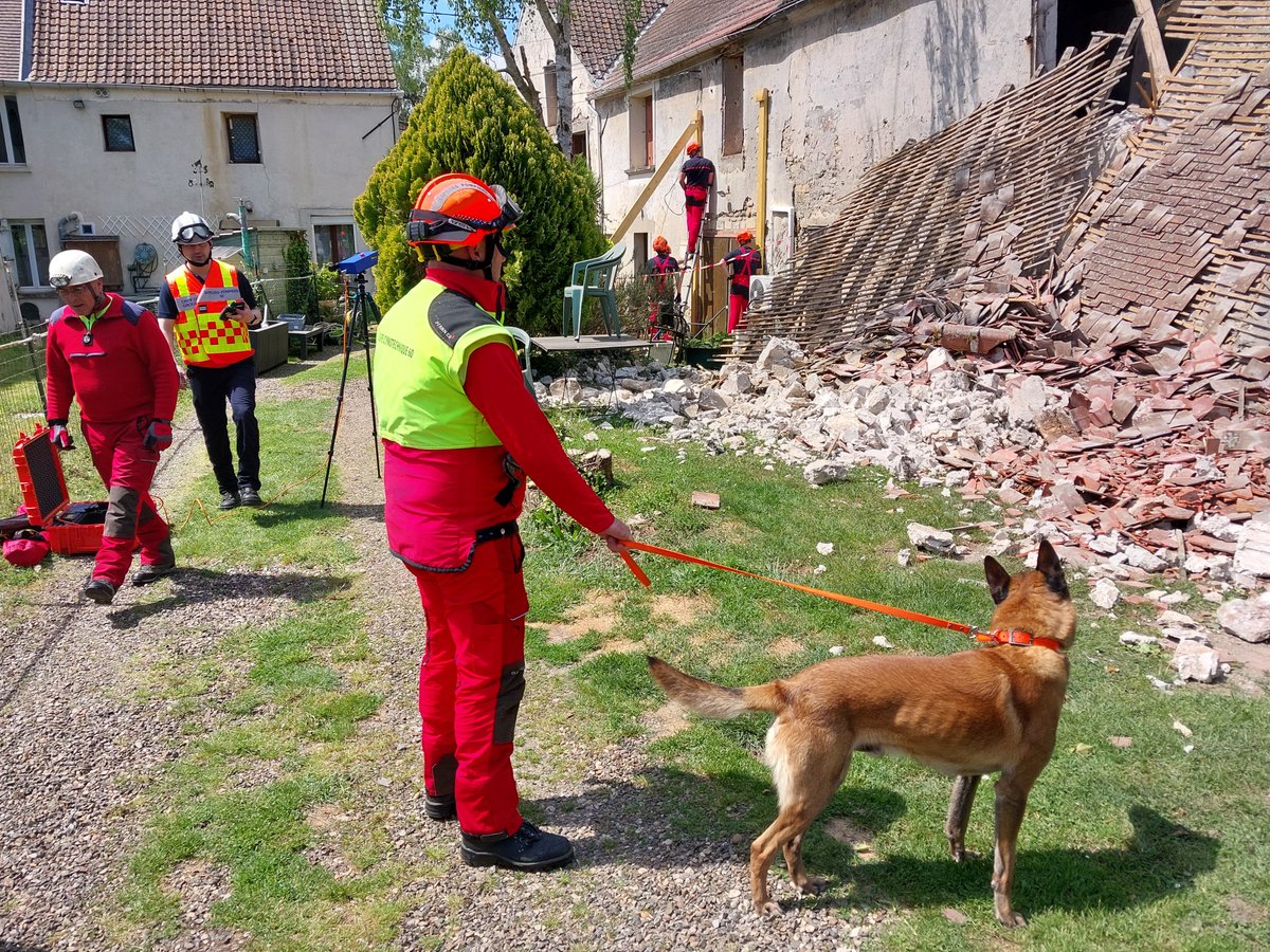 #Pompiers60 tweet media