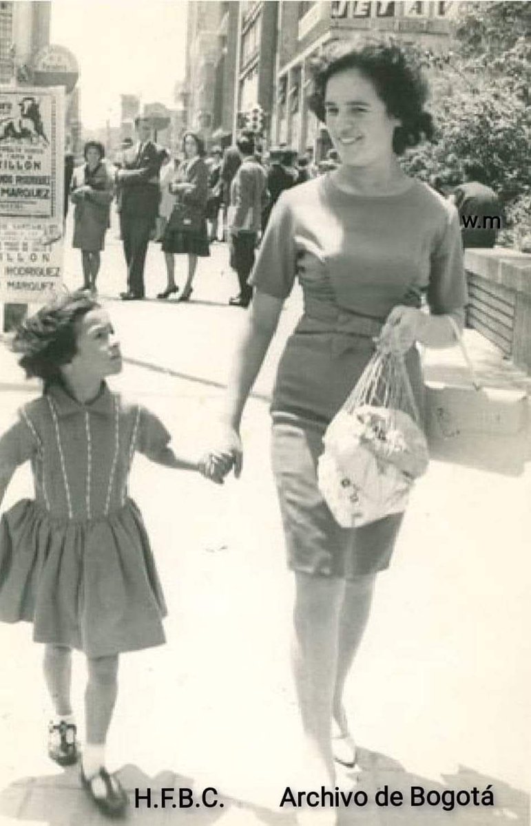 Historia Fotográfica de Bogotá y Colombia tweet media