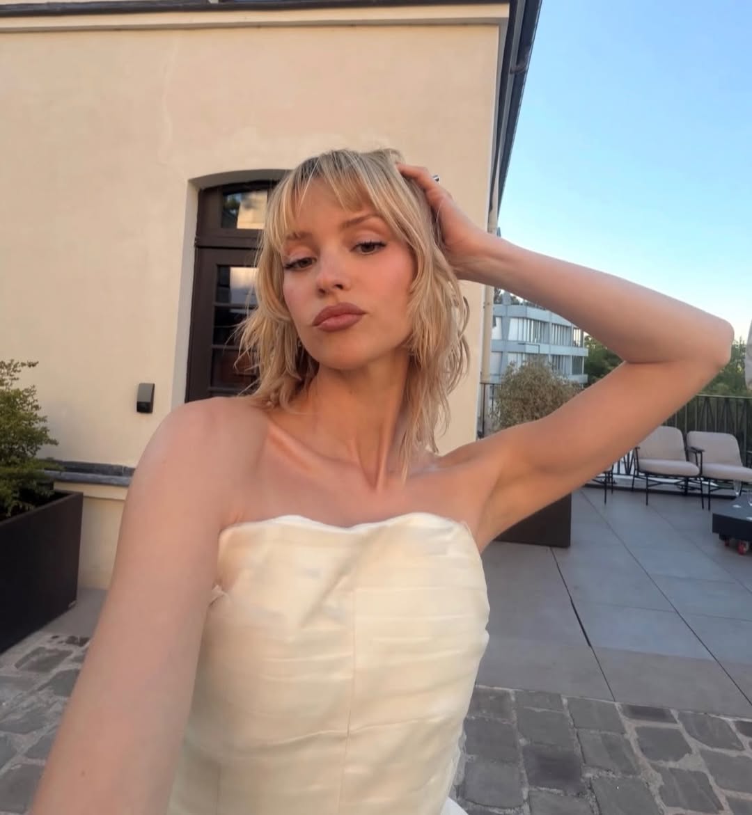 LeDaddyGooner's tweet photo. Angèle en mode bombe !      🤤 🥵 https://t.co/9nt2j54DuG