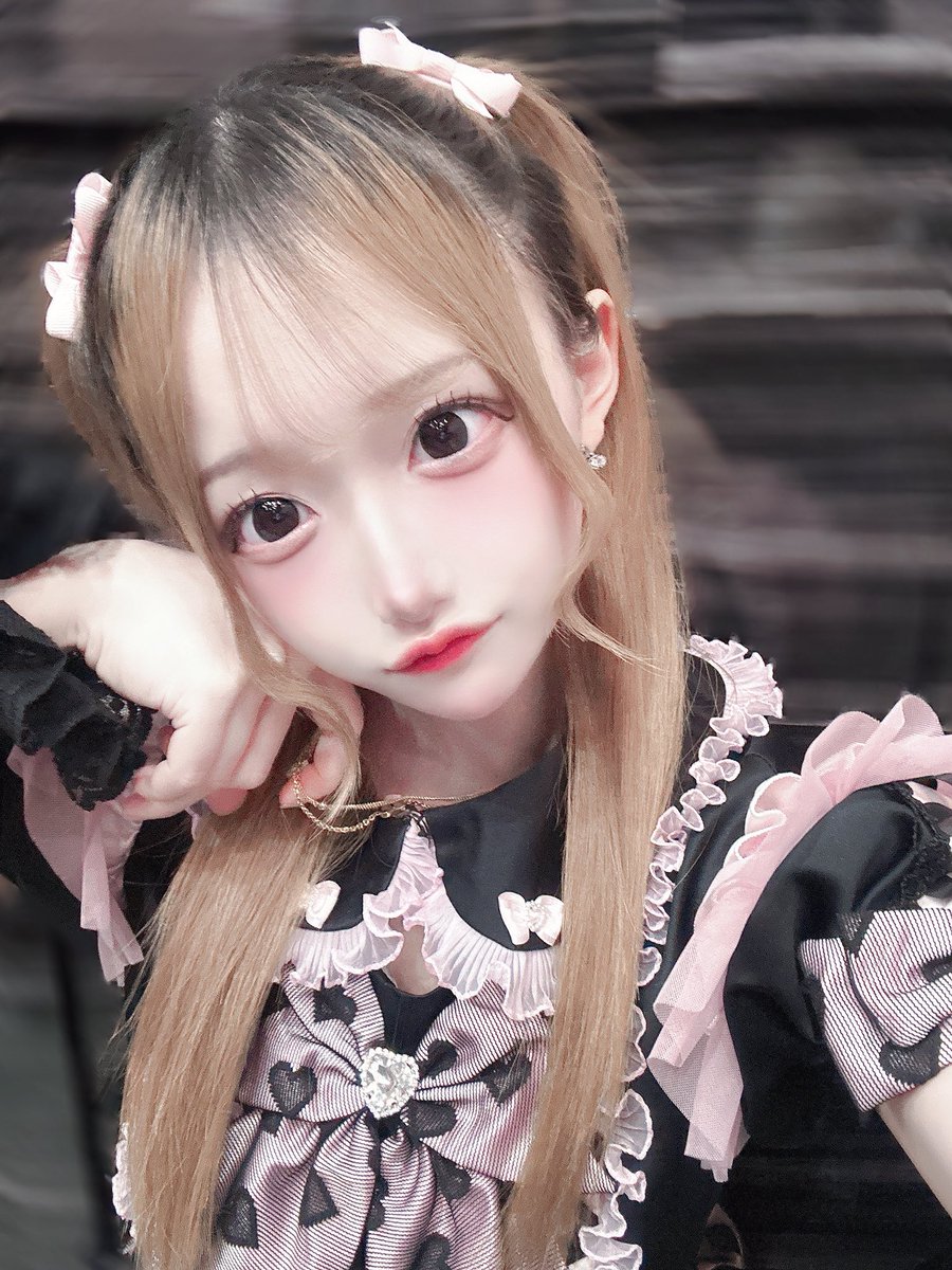 病んデレラ様 tweet media