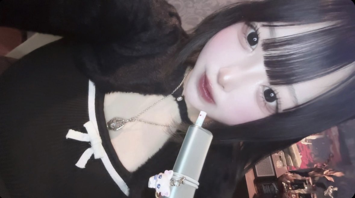 月（つき）さん、♥ tweet media