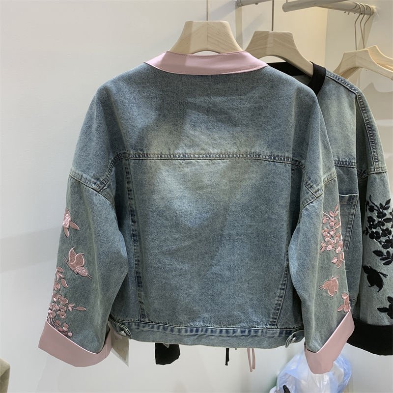 spesialistgift's tweet photo. pretty denim jacket 

a thread https://t.co/kGZYPSP1CC