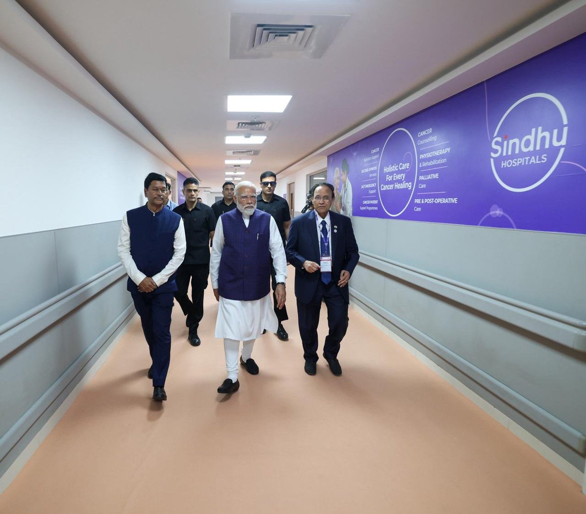 Narendra Modi tweet media