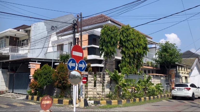 sleepyritza's tweet photo. HAH KOST BERASA RUMAH SENDIRI??🤔💭 EMANG ADA YA…?!💥😨🤯 yuk camaba &amp; mahasiswi UNAIR C / ITS sini merapatttt, ngekost aja di Casa d’Scriptura!!!😆‼️💫 

(limited rooms available) https://t.co/FqlzEt82F6