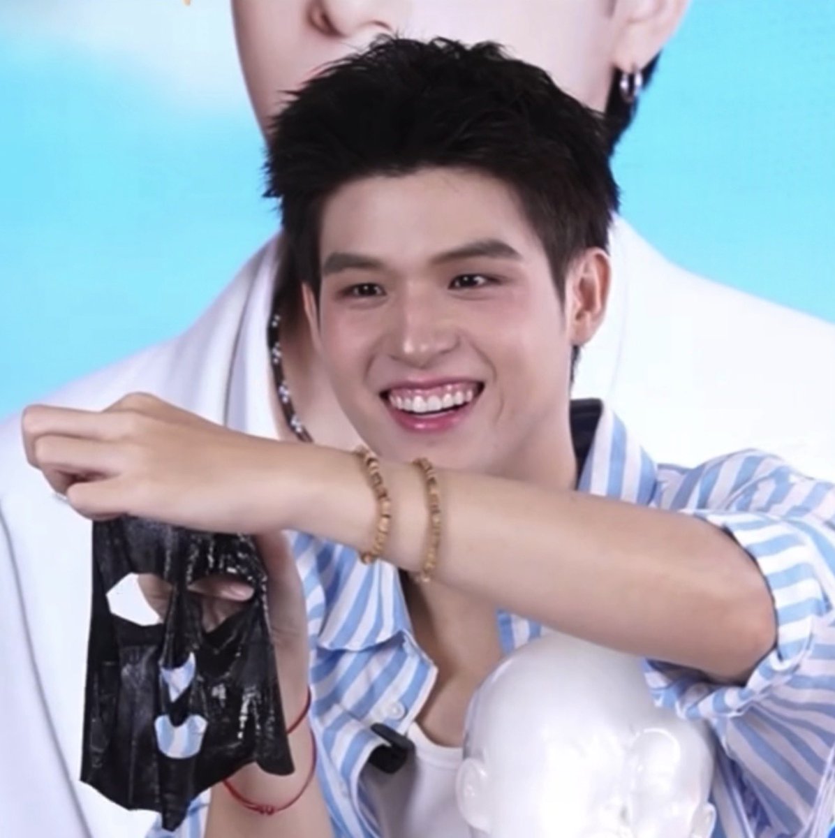 เอมเจ่ด🌥🩵 ft. แม่น้องนิรันดร์ดุ๋งๆ 🧒🏻📿✨️ tweet media