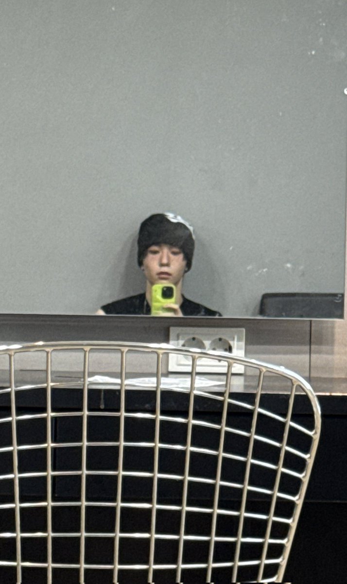 hiroser23's tweet photo. 료 다 컸네….. https://t.co/SyGR62nNqG