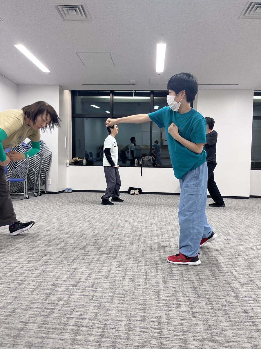WanWanzOne's tweet photo. 【one_class　活動報告｜5/10】

5/10はわんクラ／アクションクラス🤛
先月はミウ先生の代講でしたが、今月からはまた平常運転に戻ります。

今日も基礎練から！
ミウ先生からいろいろ受け継いで進化していくアクションクラスでした！ https://t.co/bGVZkS4BiI