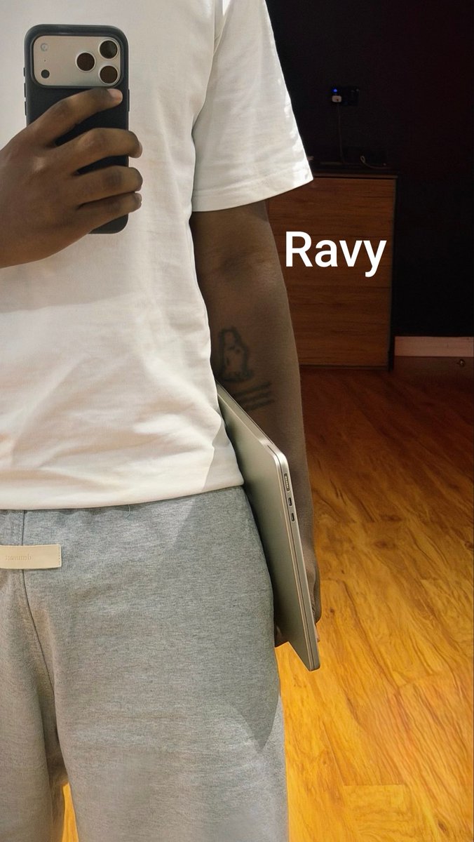 Ravy tweet media