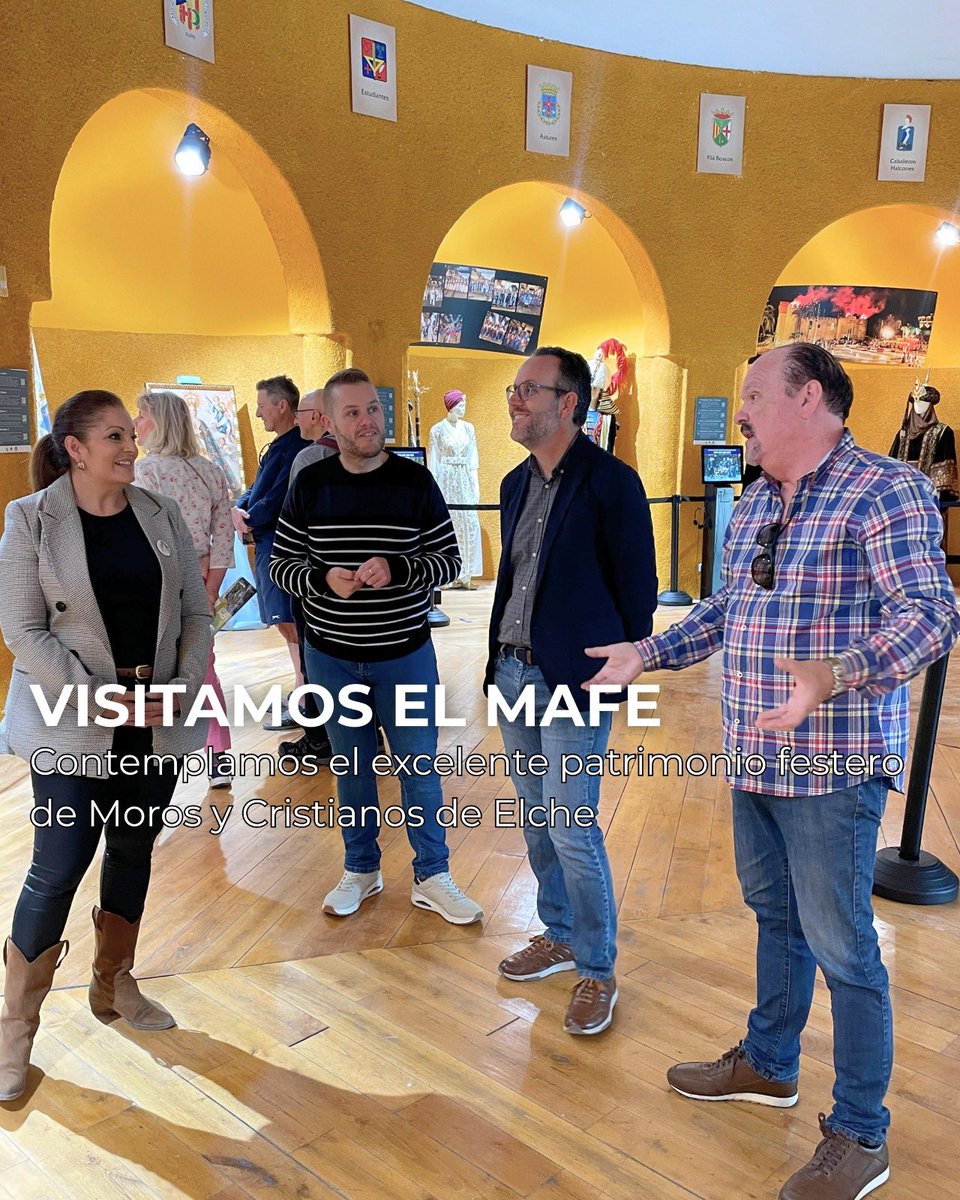 hectordpelx's tweet photo. Mi semana en Elche:

🏛 Museo de Moros y Cristianos
✊🏻 Talento y emprendimiento en BIKreando
🏘 Reunión con vecinos de San Antón sobre vivienda https://t.co/DcwsptokQb