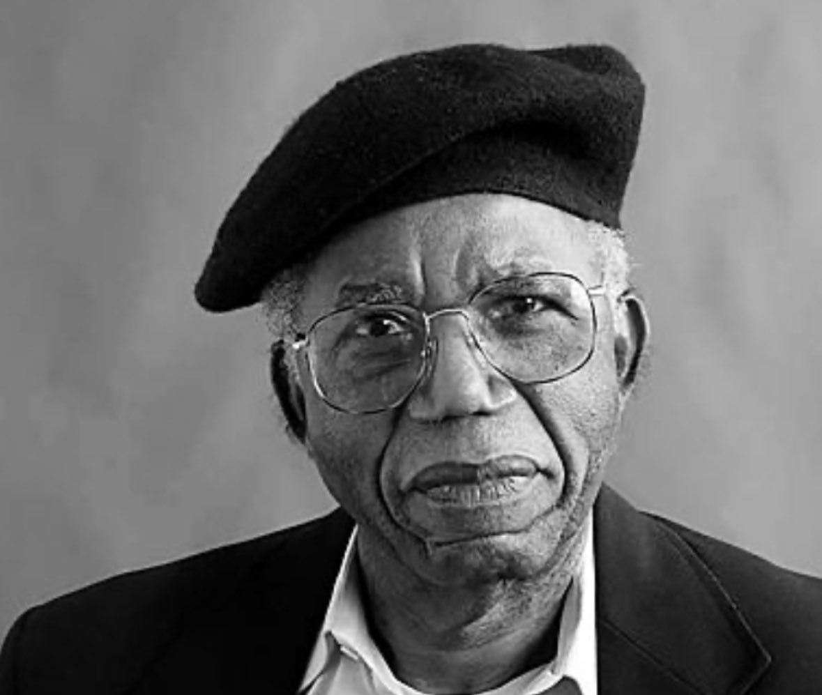 Do you know Chinua Achebe originally began studying medicine and surgery at UI before he switched to English ??? Let your Nigerian parents know that today at dinner.