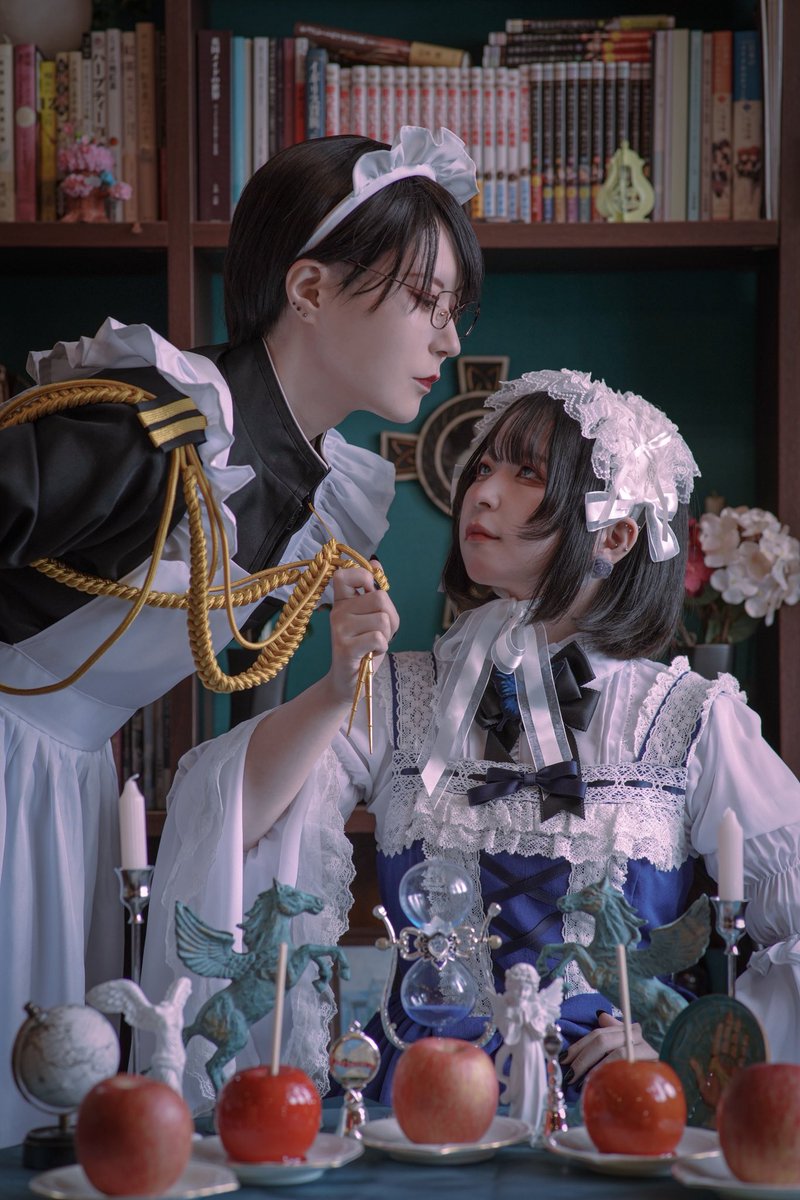 sky_cos236's tweet photo. 軍服メイド×ロリータお嬢様

【-規律の禁断性-】

 #メイドの日 https://t.co/1JuX8lbGw5