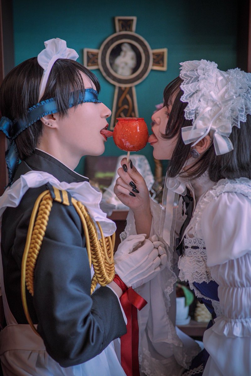 sky_cos236's tweet photo. 軍服メイド×ロリータお嬢様

【-規律の禁断性-】

 #メイドの日 https://t.co/1JuX8lbGw5