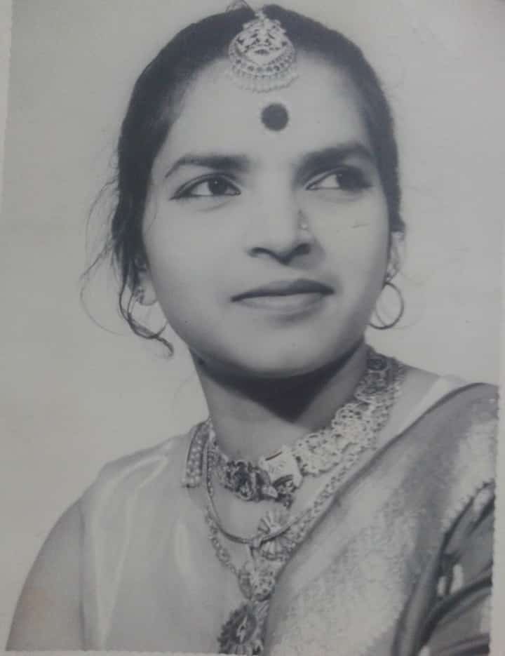 shagun_ms's tweet photo. Happy Mother's Day Mom. I love you. God is lucky to have you in heaven. Keep your blessings on me Mom. I hope you have joy &amp; peace in heaven. God bless you Mom. Thank you for everything!! 🥰🙏 https://t.co/qKMSM5oNyq