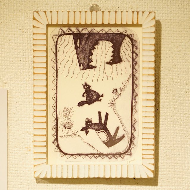 beecafe_gallery's tweet photo. #ポストカードアート展2026 
オンラインショップでポストカードセットと原画をご購入いただけます！

1日目のご紹介は、
きつねを描くアーティスト、
こんのゆきえさん @yconn0 

ポストカードセットと
紙版画作品２点です。

https://t.co/qrUiAI8UI3

どうぞじっくりお買い物ください。 https://t.co/dOELjuIM6B