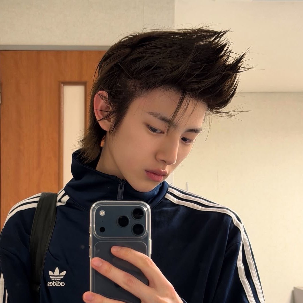 ꜰɪᴡ tweet media