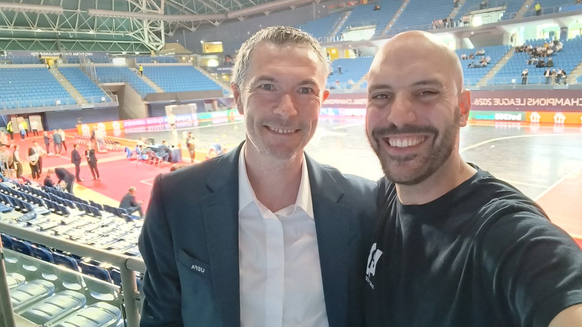 riodevale's tweet photo. After years of tweeting, finally a live match together (and what a match)!

An immense pleasure to have met  @jamiefahey1 in Pesaro 🫂

#UCLFutsal https://t.co/yMfXAfNMT3