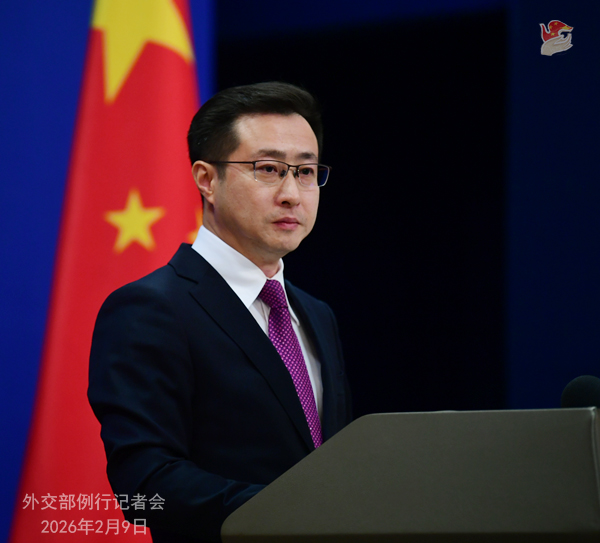 RTSG_News's tweet photo. 🇨🇳 "China’s development has never been a 'threat' to anyone but the source of growth advancing common development of all countries," says China's Foreign Ministry.
"What really creates 'shocks' to the world has never been the innovation of Chinese companies and efficiency of Chinese industrial capacity, but protectionist moves of setting up barriers, decoupling and severing industrial and supply chains."
"China will stay committed to high-standard opening up, defend the multilateral trading system and provide more certainty and new impetus to the world economy with its own steady development."
Follow: @RTSG_News