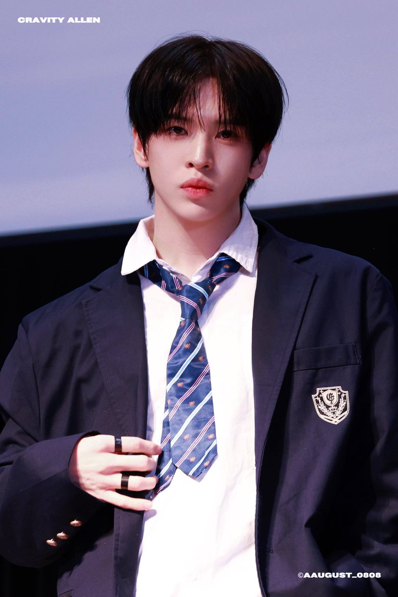 aaugust_0808's tweet photo. 260510 팬싸 
#앨런 #크래비티 #CRAVITY #ALLEN https://t.co/zCyoxAKqd5