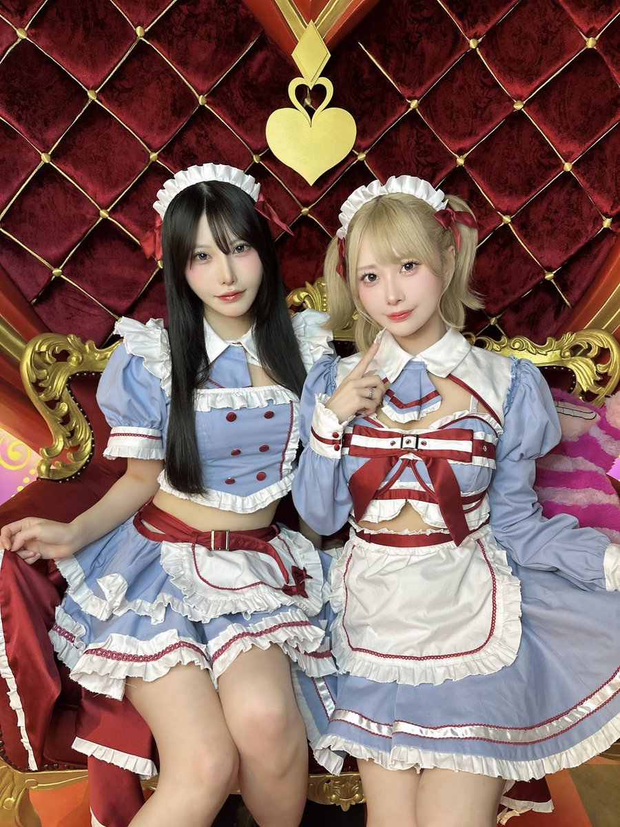 アリスラウンジさんのレセプションにお邪魔させて頂きました(՞⸝⸝› ̫ ‹⸝⸝՞)
店内内装がすごく凝ってて映えスポットも可愛かった💞
@alice_lounge12 https://t.co/8fpowsDvop