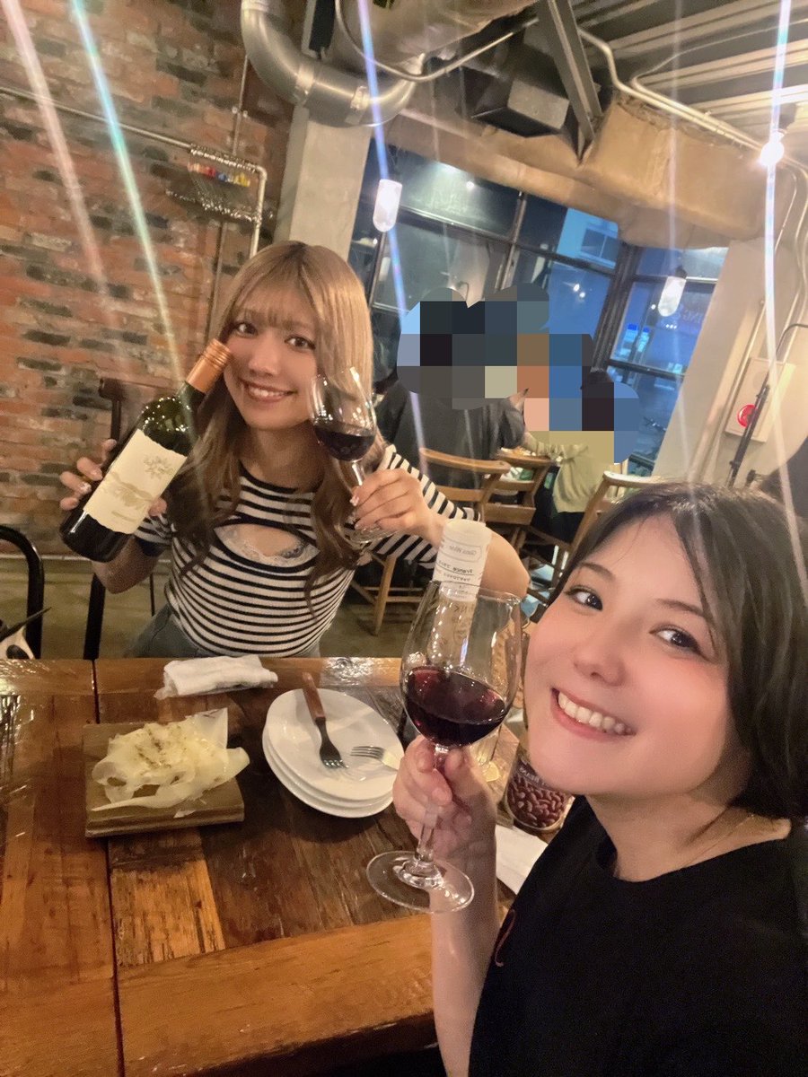 sl_sakura's tweet photo. ゆいのあ呑み💜💚🩷 https://t.co/cK1VpjzyTG