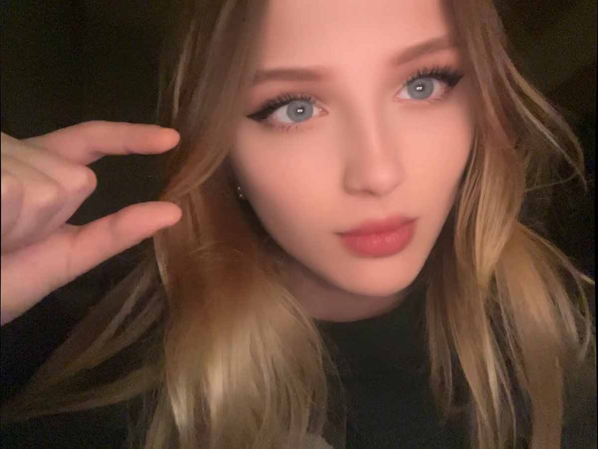 𝙧𝙤𝙨𝙚 ‧₊˚❀༉‧₊˚. tweet media