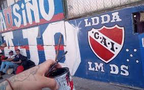 Salfatedelcolo's tweet photo. Mitomano qlios ustedes le hacen asados murales y después les charchetean la raja ajajajaajaja https://t.co/HrzkNp8j0o