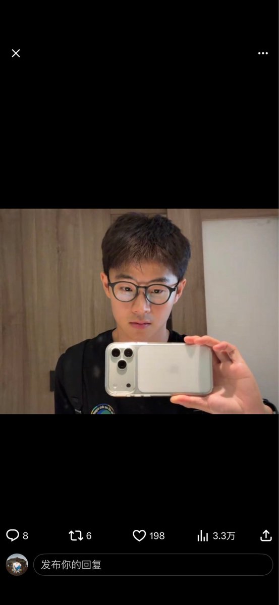 hyunwoo tweet media