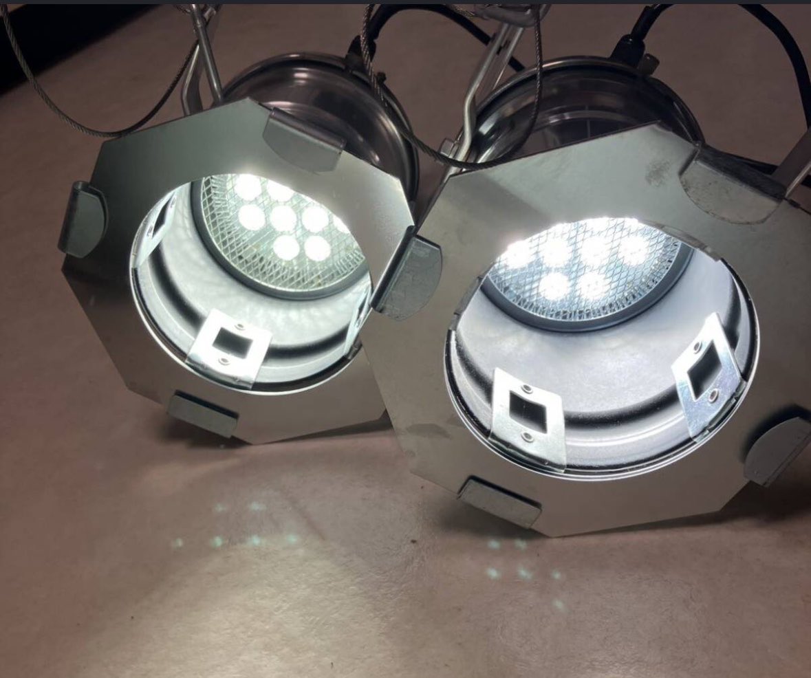 ez_081's tweet photo. サイズだけ合わせたledバルブ入れて、ディマーパックに繋ぐやつ、フェードがどんなもんか見てみたいんですけど、実際にやってる人っています？ https://t.co/Bl9A04RLim